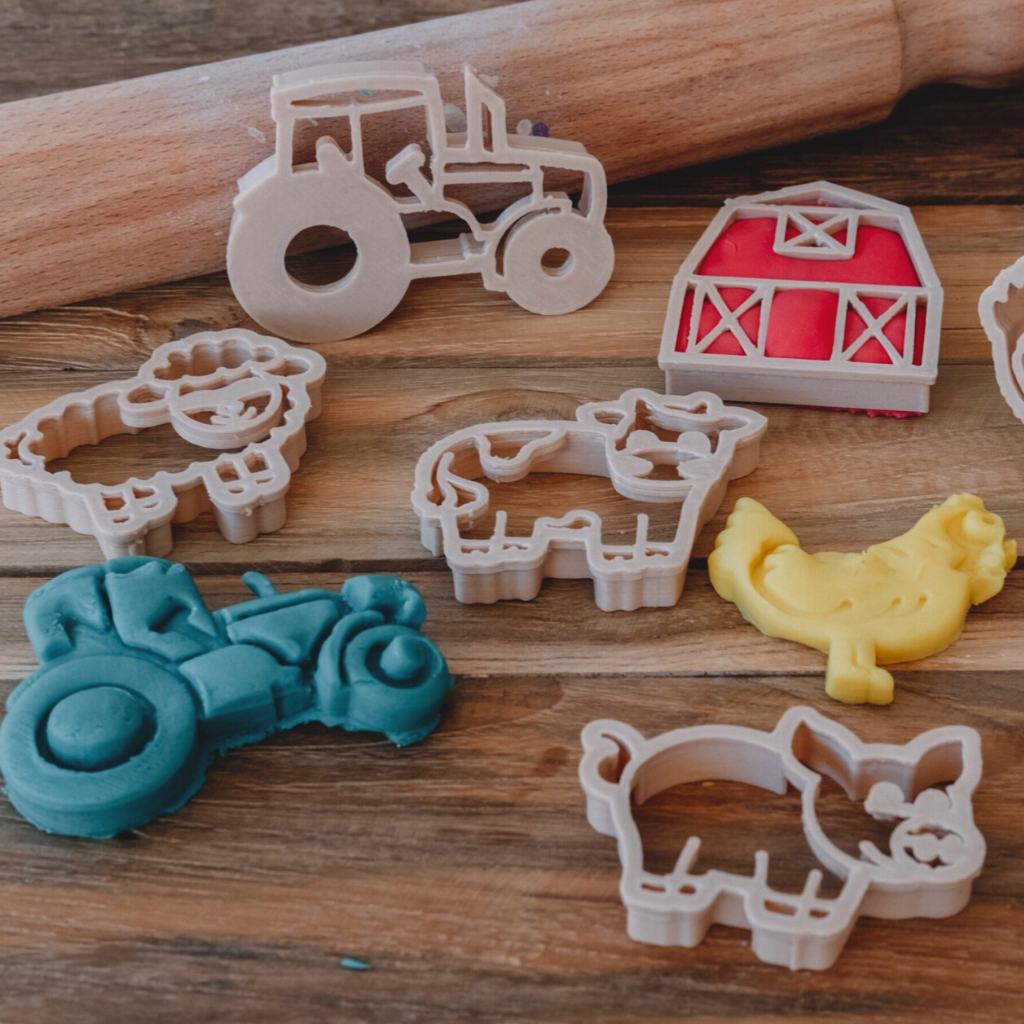 The Farm Eco Cutter set for your little ones. Includes Tractor, farm barn, Cow, Sheep, Pig and Chicken eco friendly play dough cutters from Kinfolk Pantry..