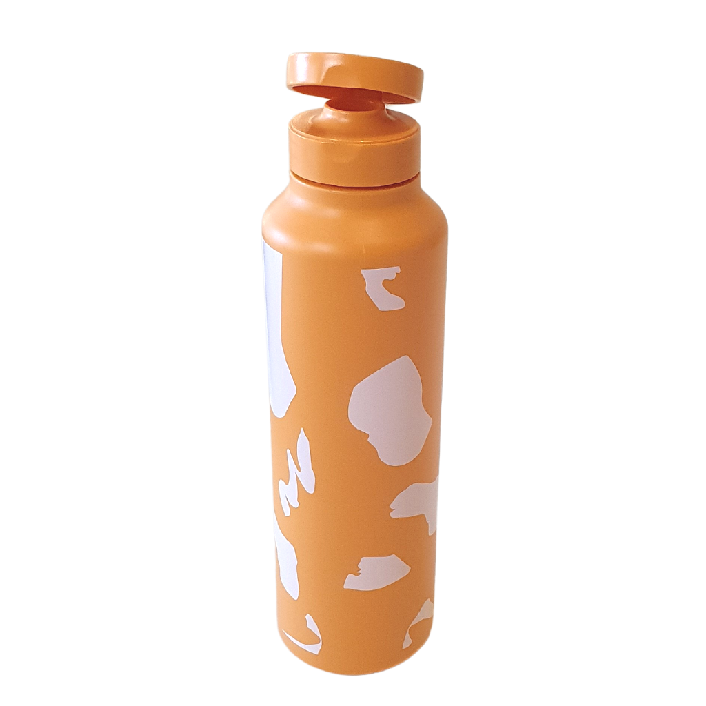 Australian made drink bottles are made of natural Sugar Cane. No plastic, no BPA, and No toxins. Light weight, sturdy and holds 750ml. Retro Orange colour.